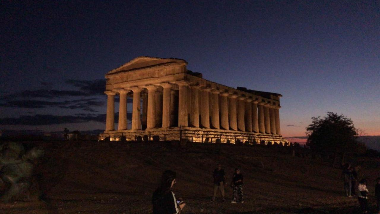 Parnasus Panzió Agrigento Kültér fotó